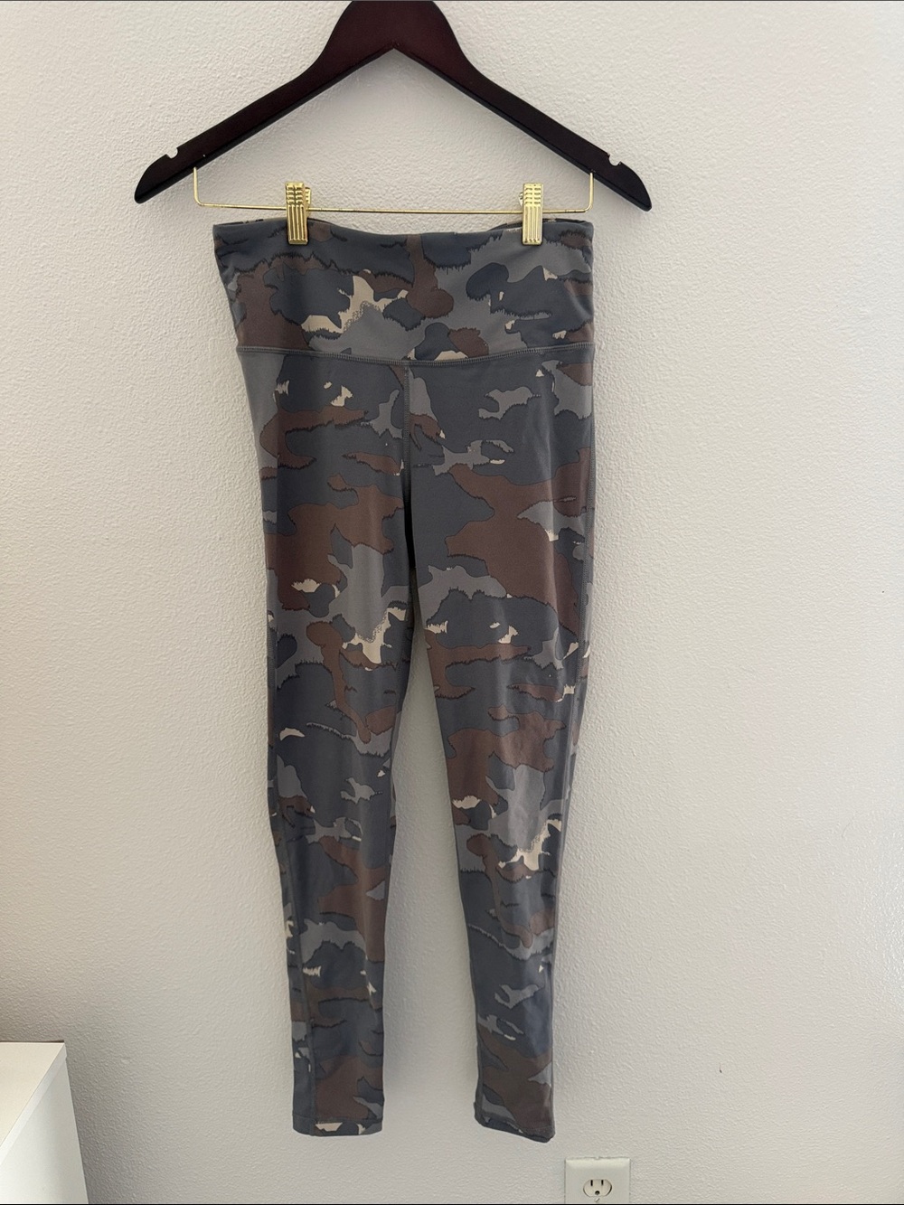 Mono B Women's Camo Leggings - Gray & Brown